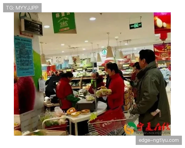 李小鹏退役后这生活也太松弛了吧，带娃逛超市穿拖鞋被偶遇